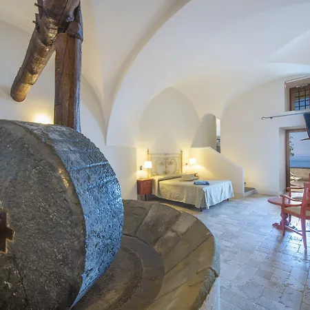 Il Frantoio And Lilmar Praiano