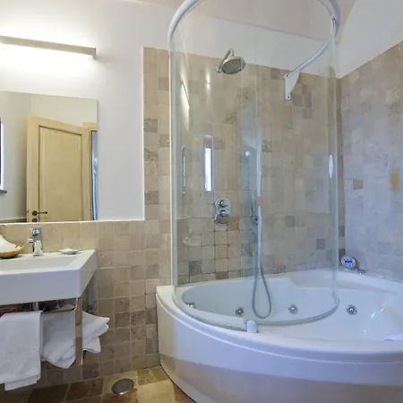 Il Frantoio And Lilmar Villa *
